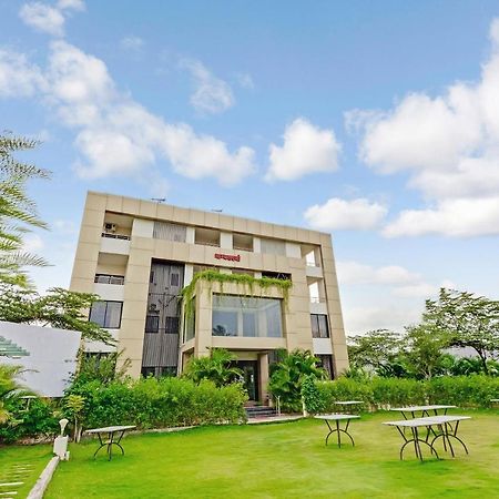 Oyo 48352 Hotel Bhagyalaxmi Kāla Eksteriør bilde