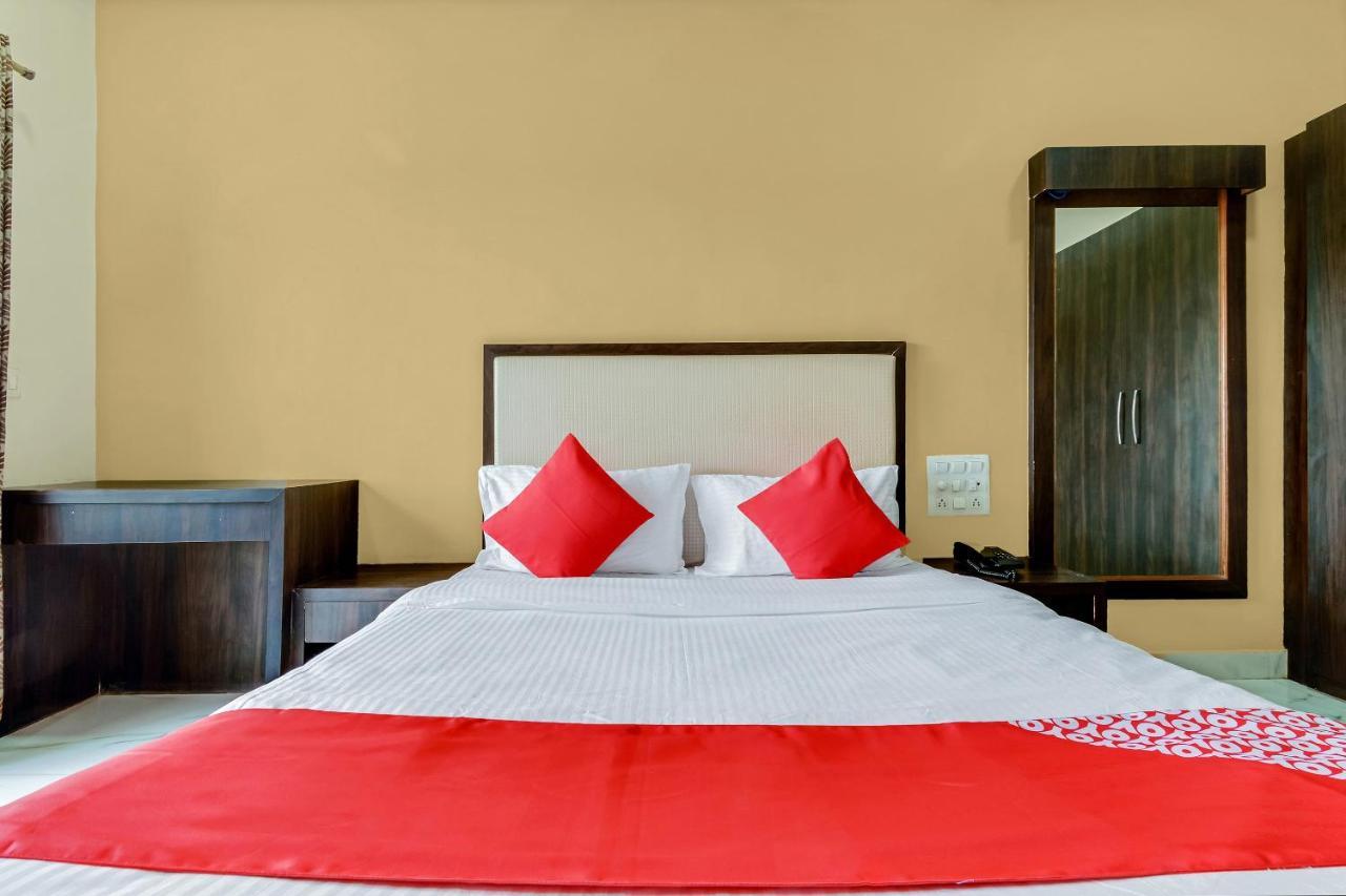 Oyo 48352 Hotel Bhagyalaxmi Kāla Eksteriør bilde