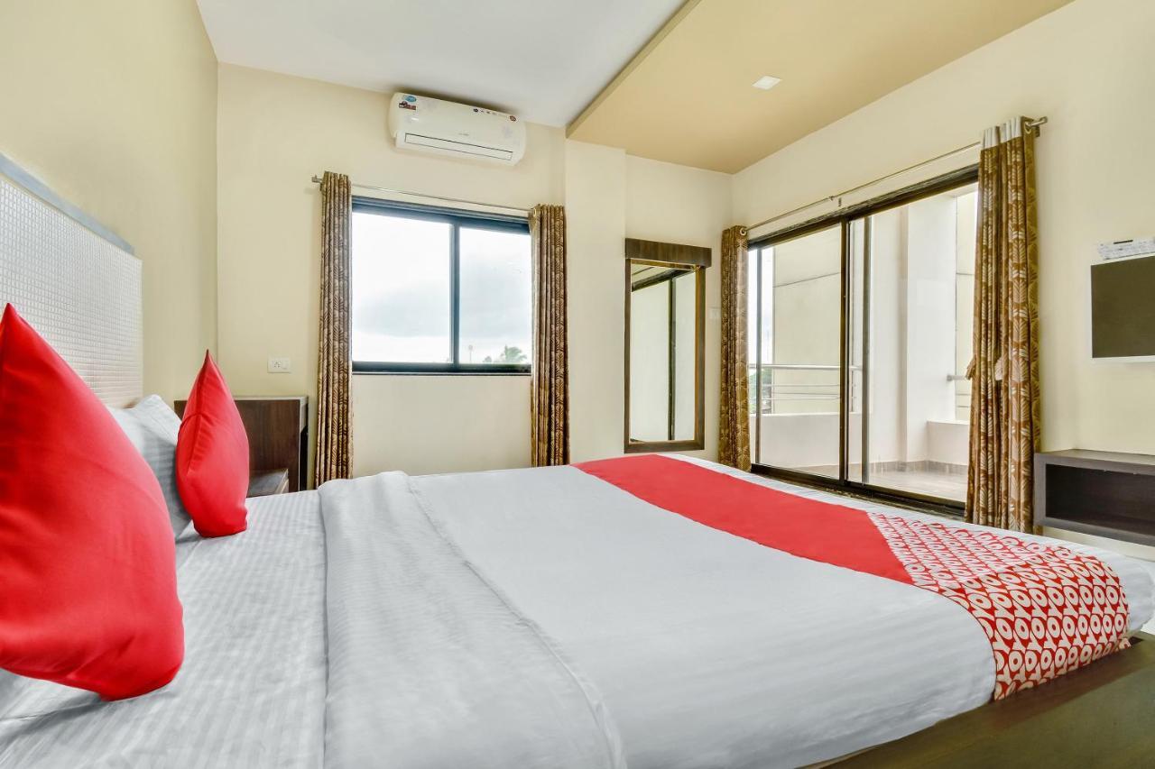 Oyo 48352 Hotel Bhagyalaxmi Kāla Eksteriør bilde